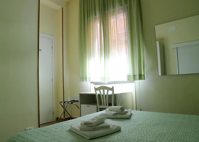 Night & Day Bed and Breakfast 4*