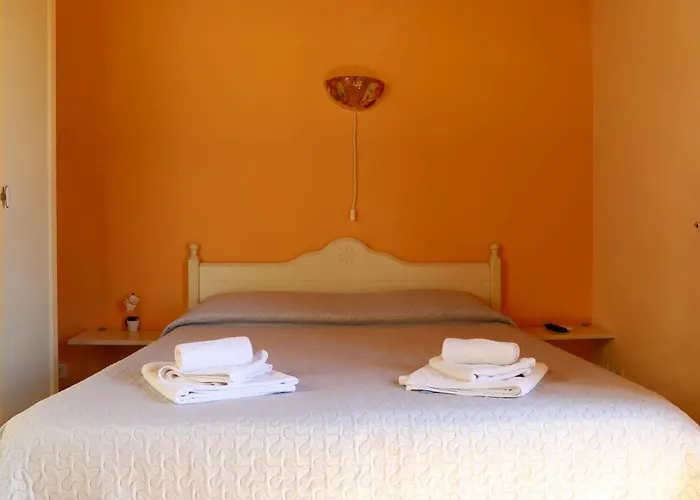 Night & Day Bed and Breakfast Ραγκούσα
