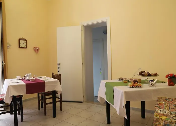Bed and Breakfast Night & Day Ραγκούσα
