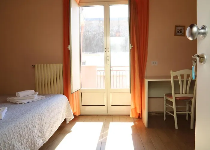 Night & Day Bed and Breakfast Ραγκούσα